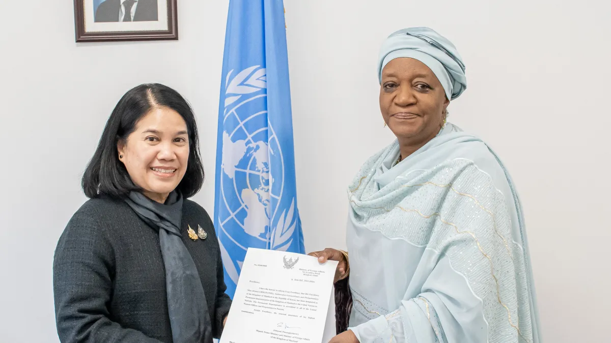 H.E. Ms. Jirusaya Burananda presenting her credentials