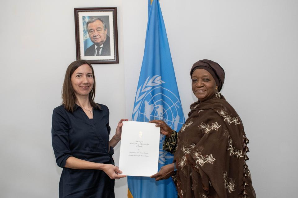 H.E. Ms. Katalin Nyirati, the new Permanent Representative of Hungary to the United Nations Office at Nairobi, the United Nations Environment Programme (UNEP), and the United Nations Human Settlements Programme (UN-Habitat), presented her credentials to Madam Zainab Hawa Bangura, Director-General of the United Nations Office at Nairobi (UNON).