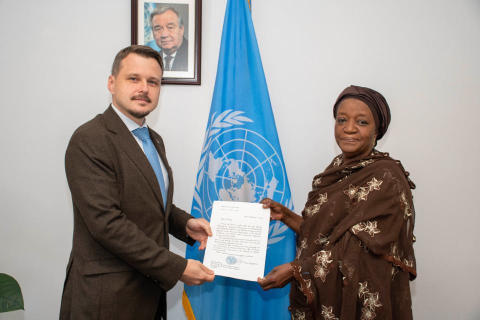 H.E. Mr Dzmitry Krasouski, the New Permanent Representative of the Republic of Belarus to the United Nations Office at Nairobi, the United Nations Environment Programme (UNEP), and the United Nations Human Settlements Programme (UN-Habitat), presented his credentials to Madam Zainab Hawa Bangura, Director-General of the United Nations Office at Nairobi (UNON).