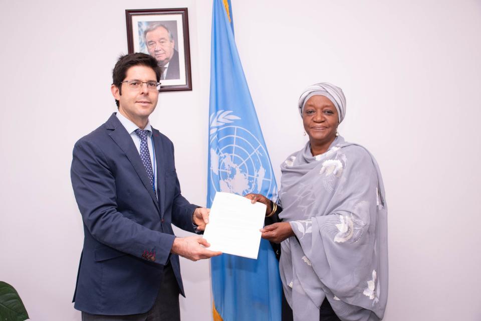  H.E Jaime Alejandro Moreno Bau, the New Permanent Representative of Spain to the United Nations Office at Nairobi, the United Nations Environment Programme (UNEP), and the United Nations Human Settlements Programme (UN-Habitat), presented his credentials to Madam Zainab Hawa Bangura, Director-General of the United Nations Office at Nairobi (UNON).