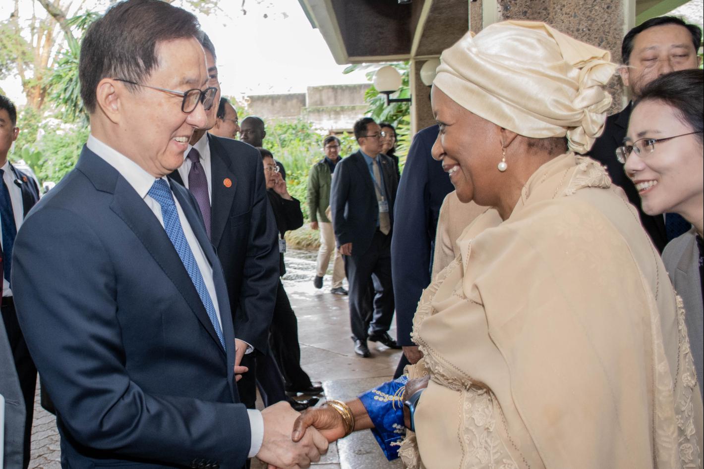 Under-Secretary-General Zainab Hawa Bangura welcoming H.E Mr Han Zheng, the Vice President of the People’s Republic of China, during his official visit to Kenya. 
