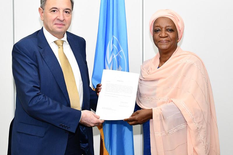 H.E Mr. George Psiachas presents his credentials as Permanent Representative of the Hellenic Republic of Greece to the United Nations Offices in Nairobi. 