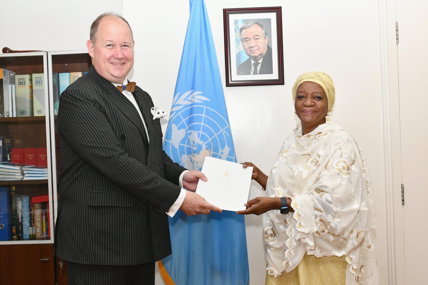 H.E Mr. Daniel Schaer presents his credentials as Permanent Representative of the Republic of Estonia to the United Nations Offices in Nairobi.