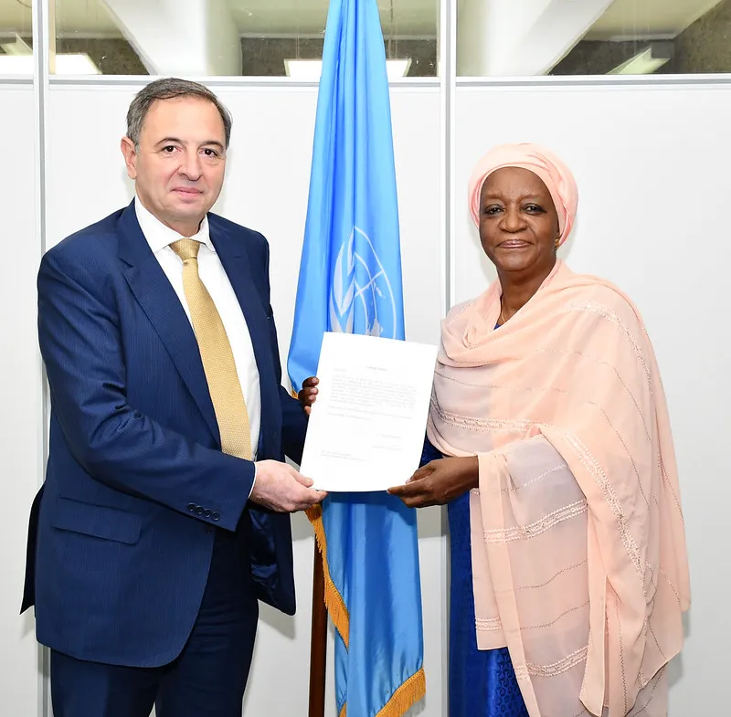 H.E Mr. George Psiachas presents his credentials as Permanent Representative of the Hellenic Republic of Greece to the United Nations Offices in Nairobi.